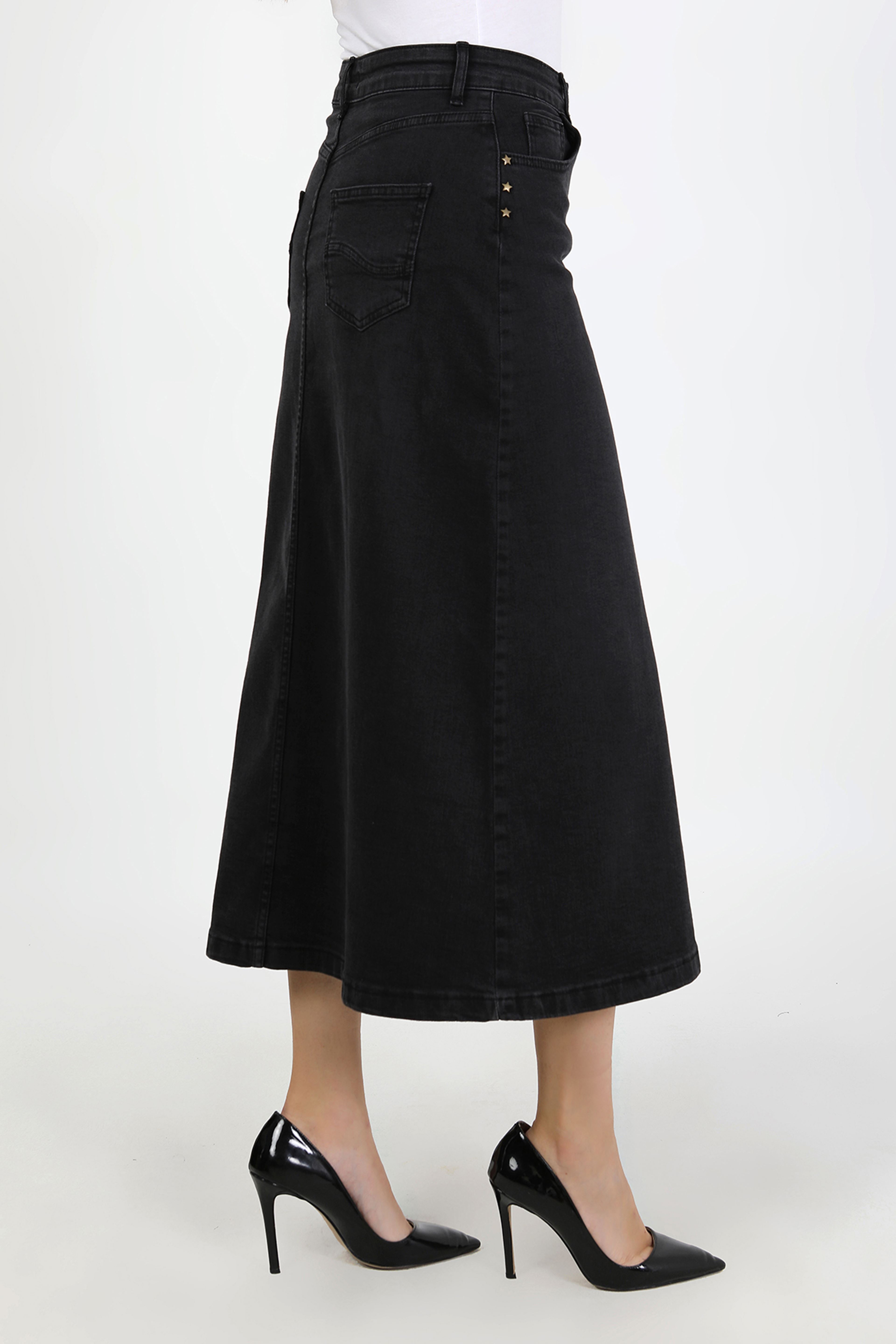 تنورة جينز سوداء بنقشة نجمة من القماش الطبيعي