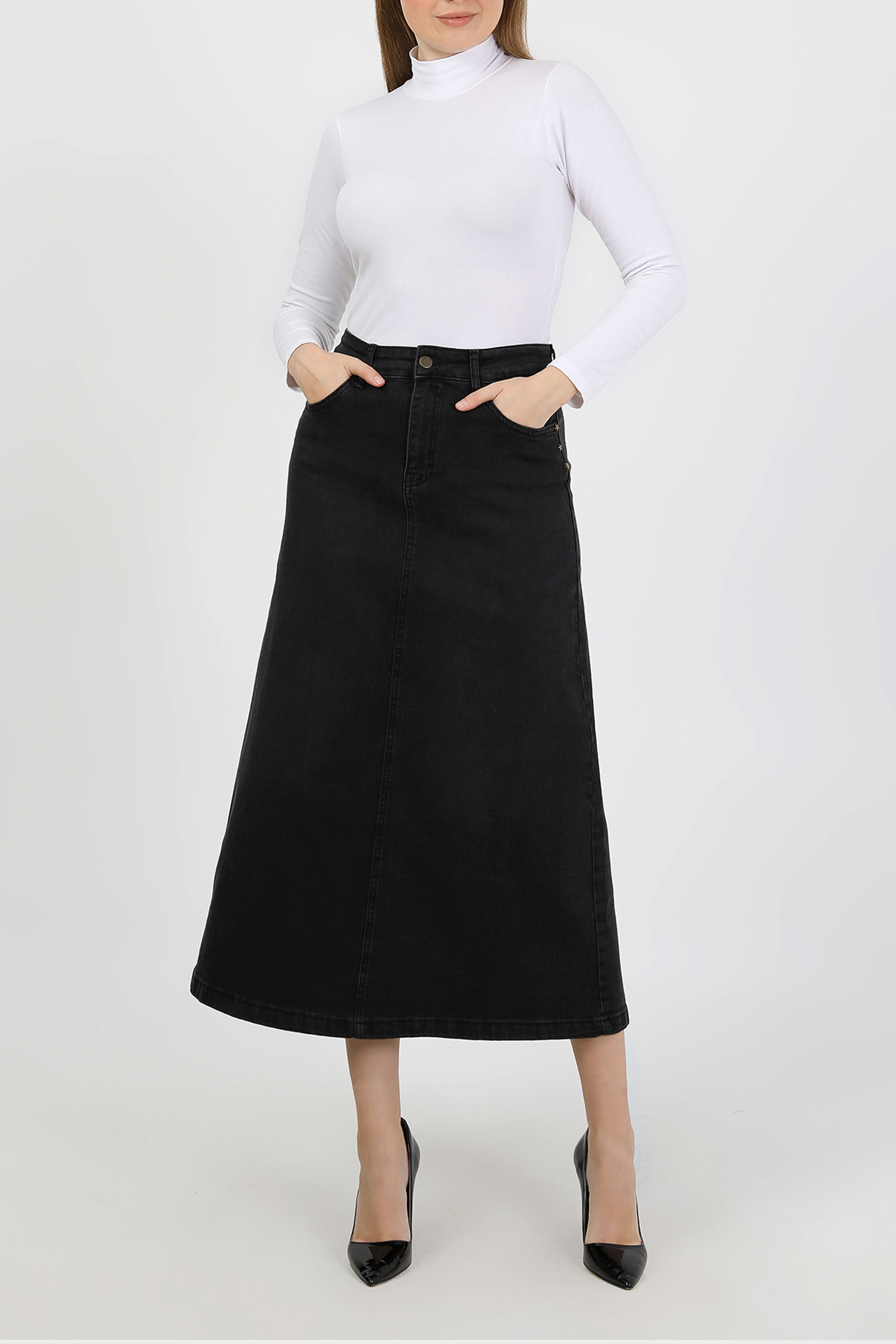 تنورة جينز سوداء بنقشة نجمة من القماش الطبيعي