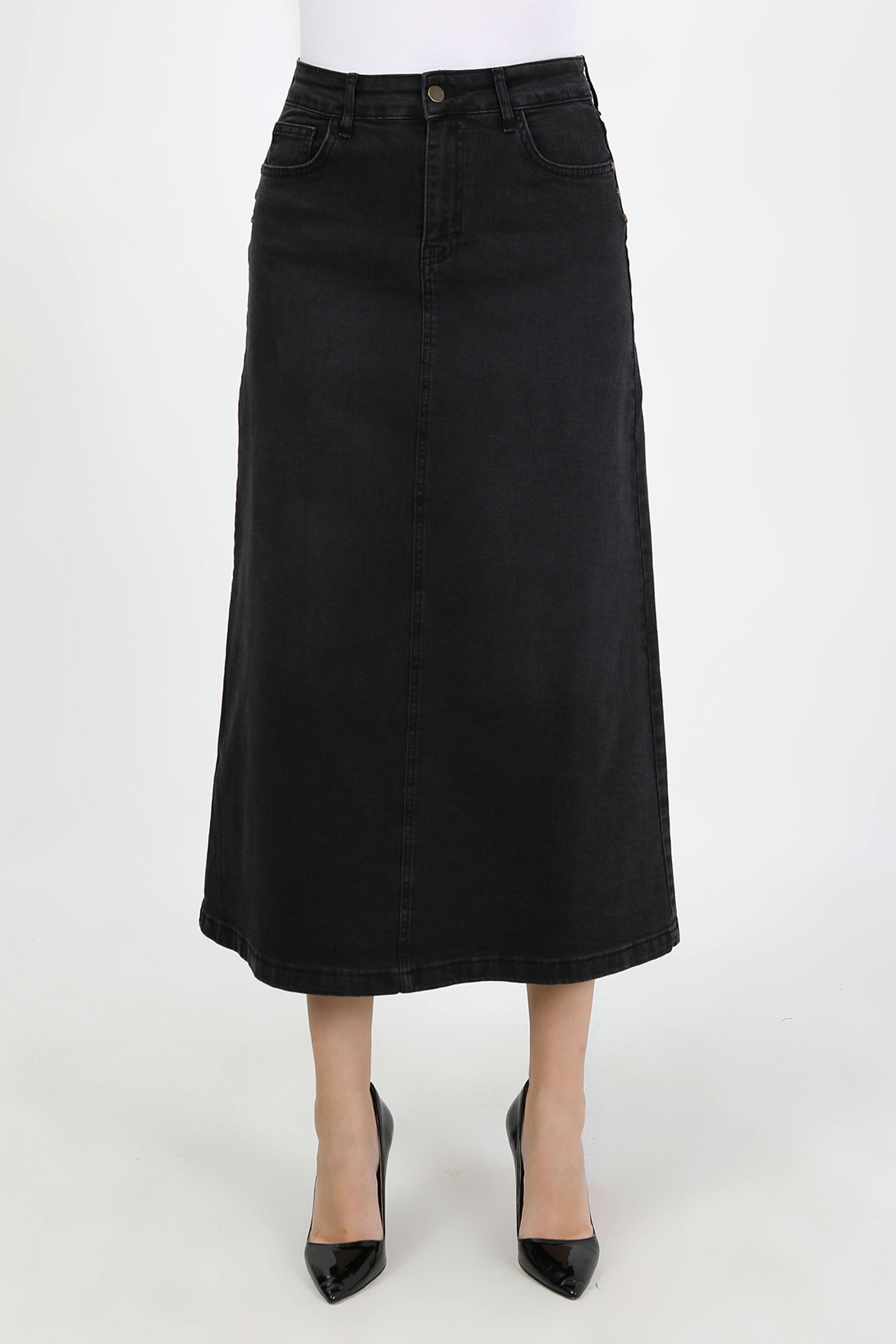 تنورة جينز سوداء بنقشة نجمة من القماش الطبيعي