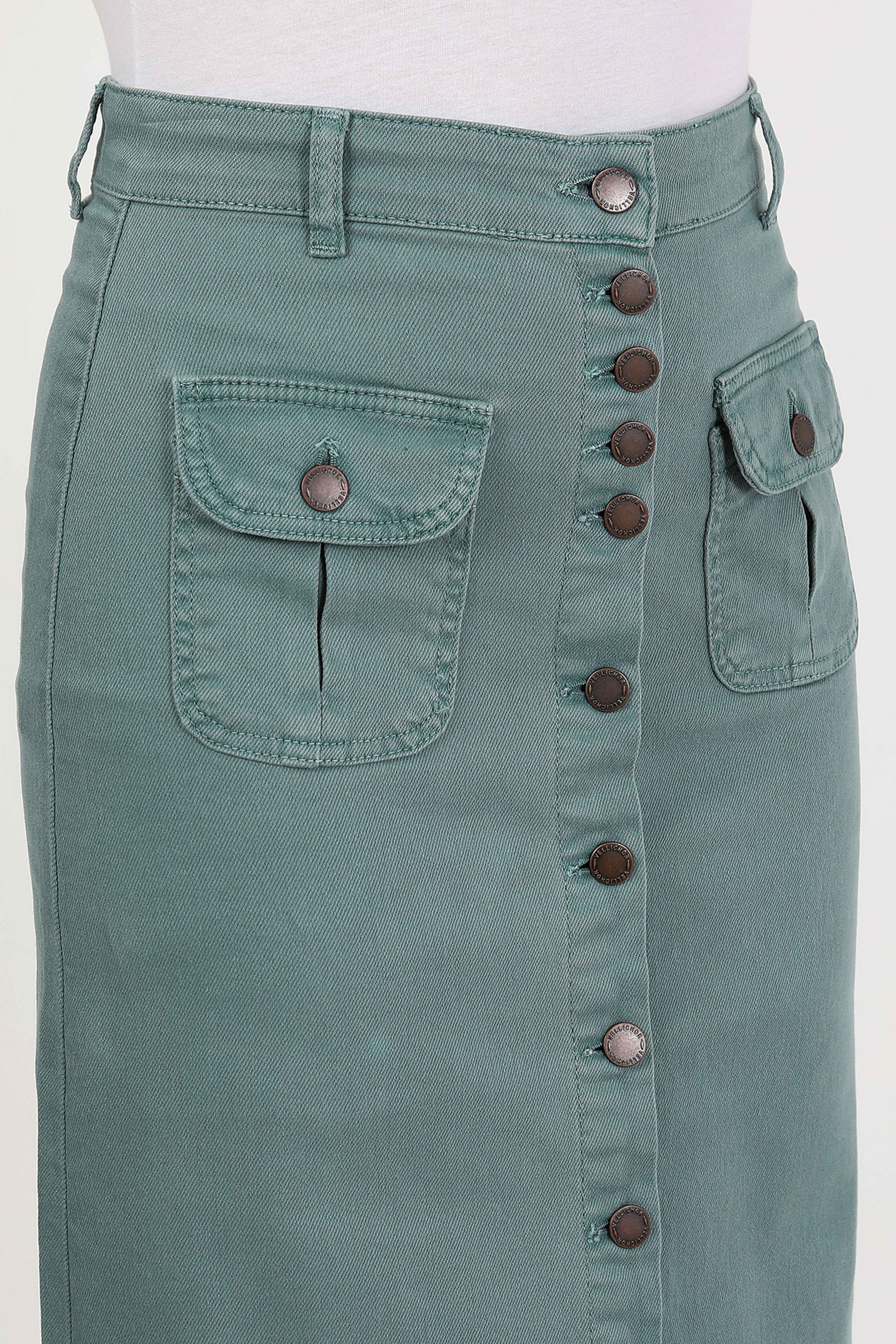 تنورة حجاب فيروزية مع أزرار وكشكشة وجيوب