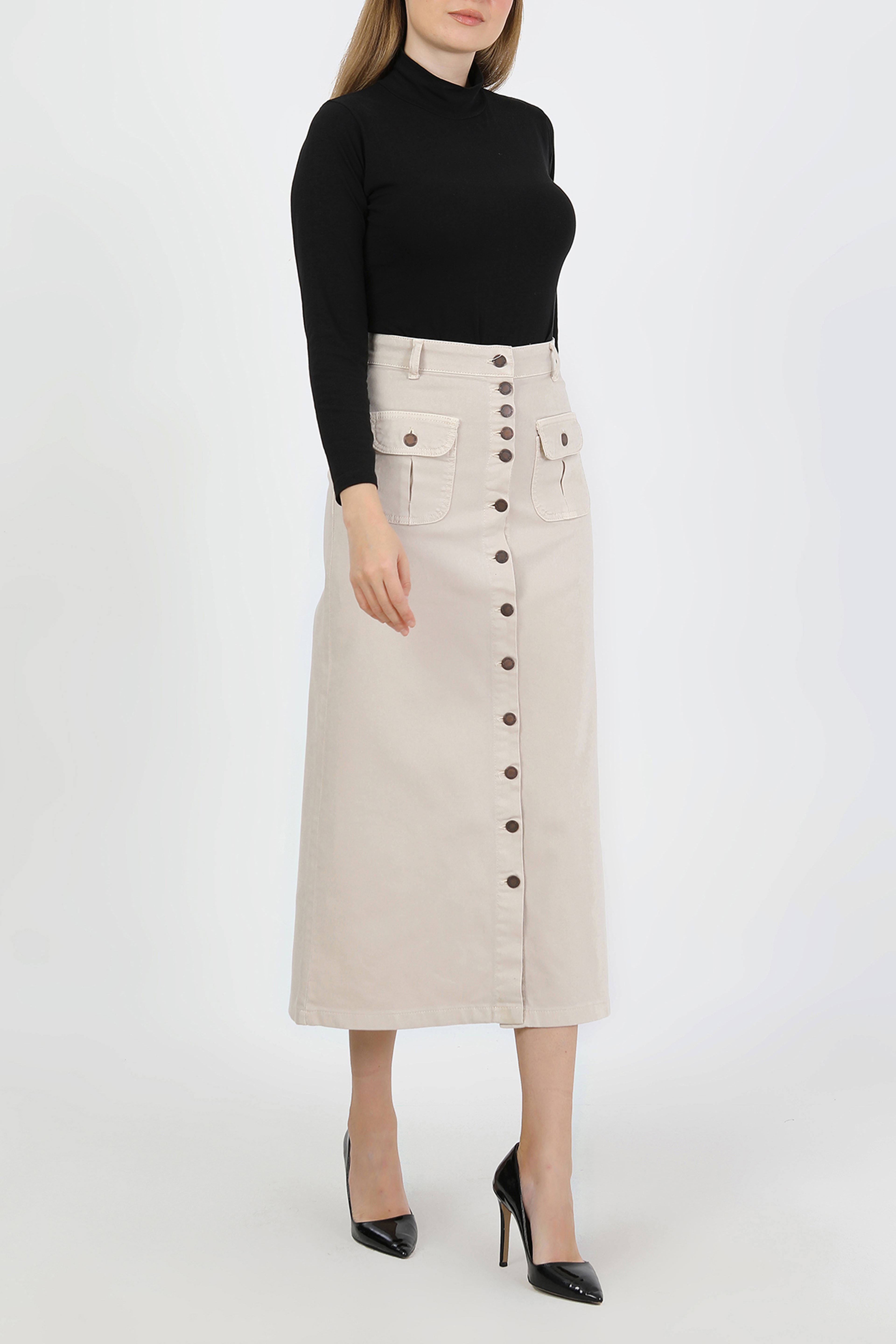 تنورة حجاب بيج فاتح بأزرار وجيب