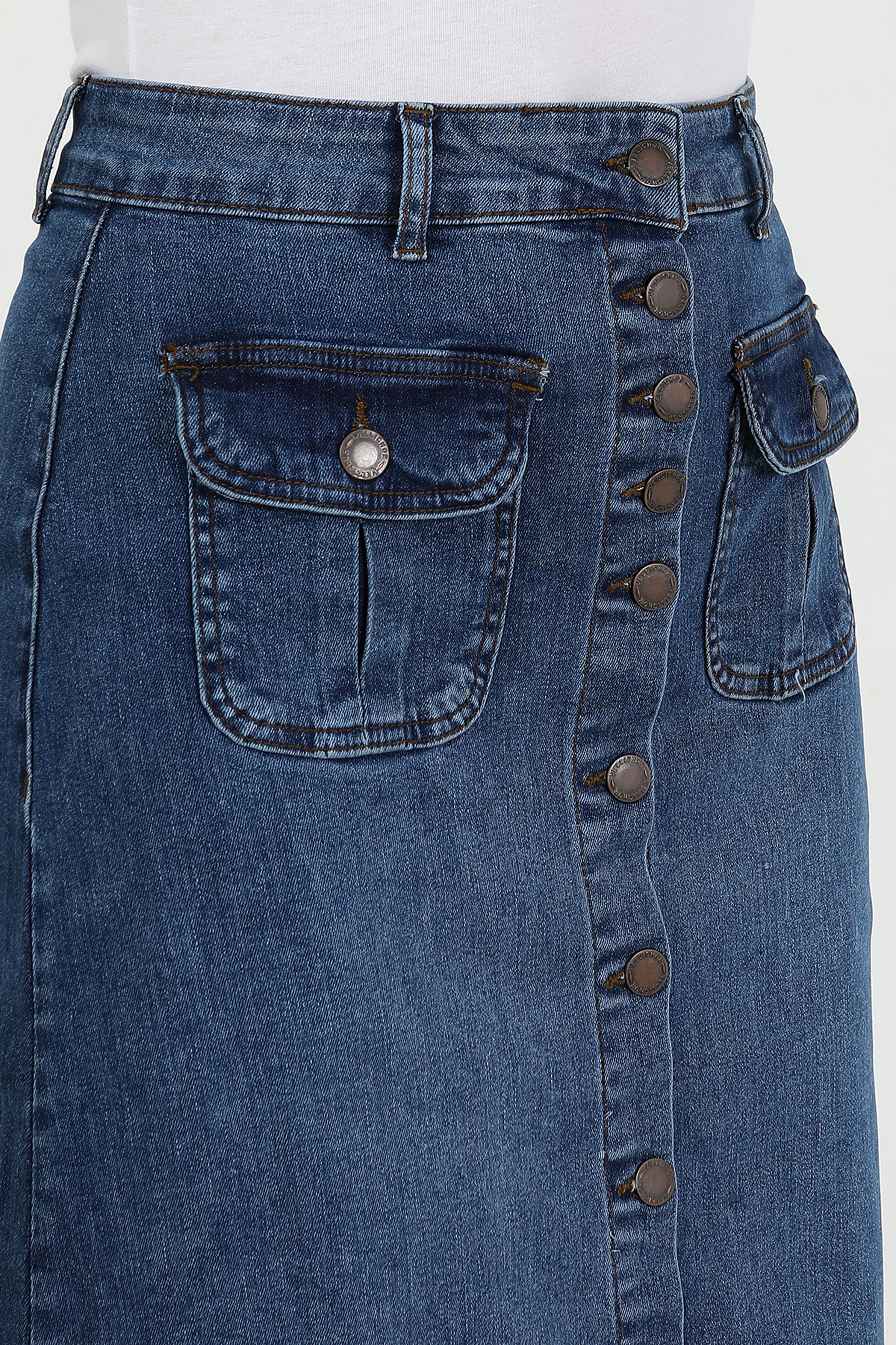 تنورة حجاب زرقاء داكنة مع فتحة أزرار وجيب