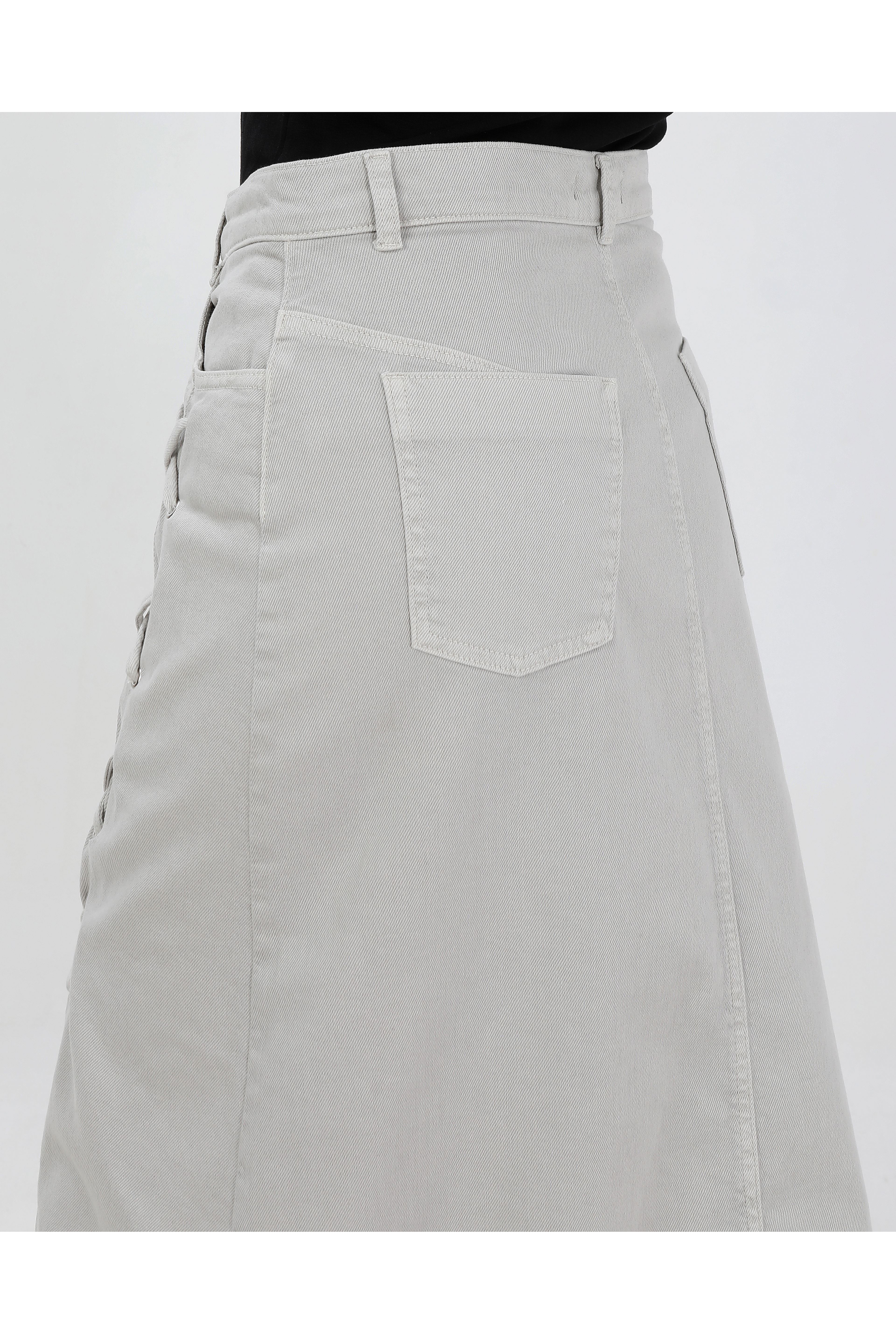 BAĞCIK DETAYLI DENİM ETEK- AÇIK FÜME