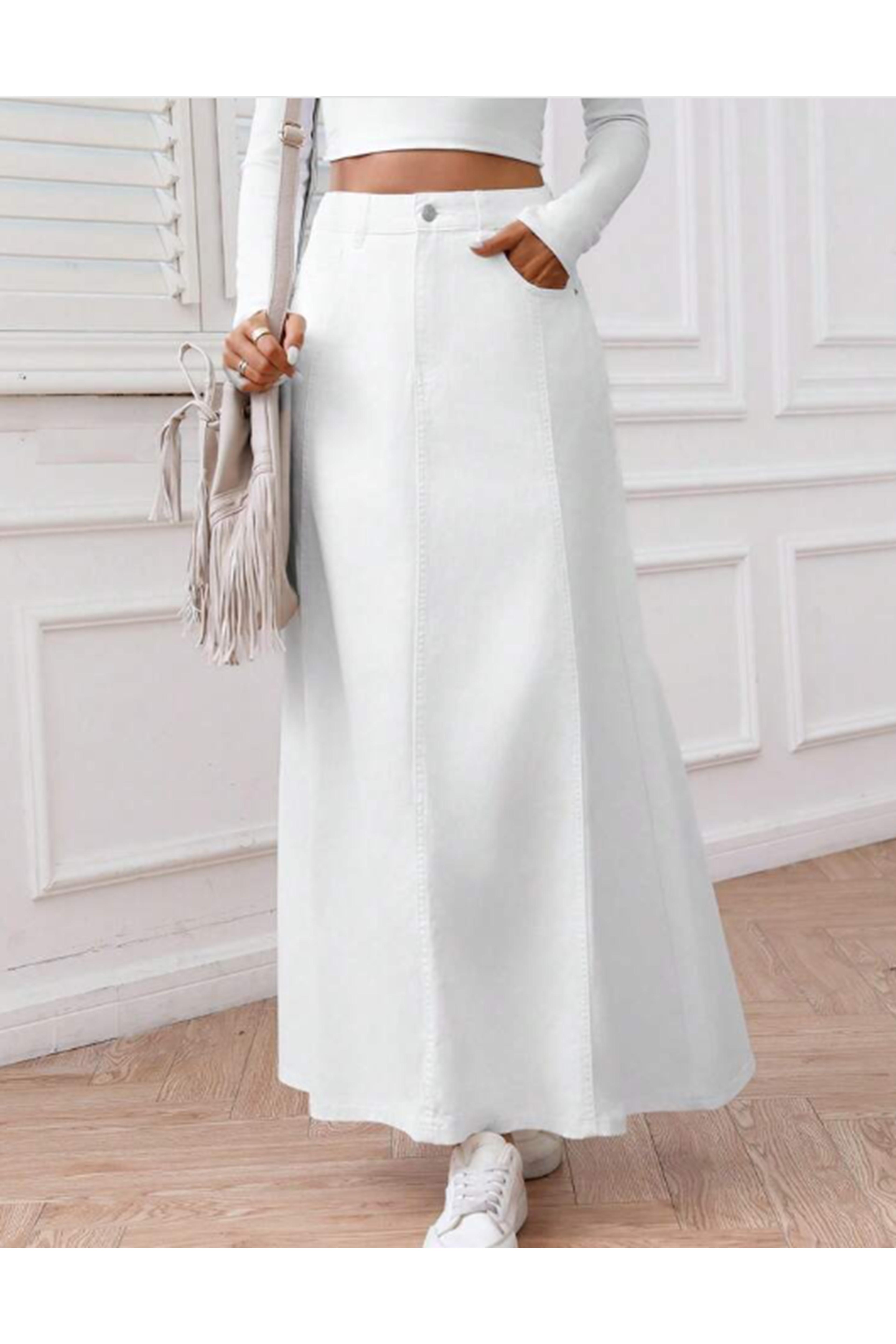 تنورة جينز طويلة بأجزاء مقسمة