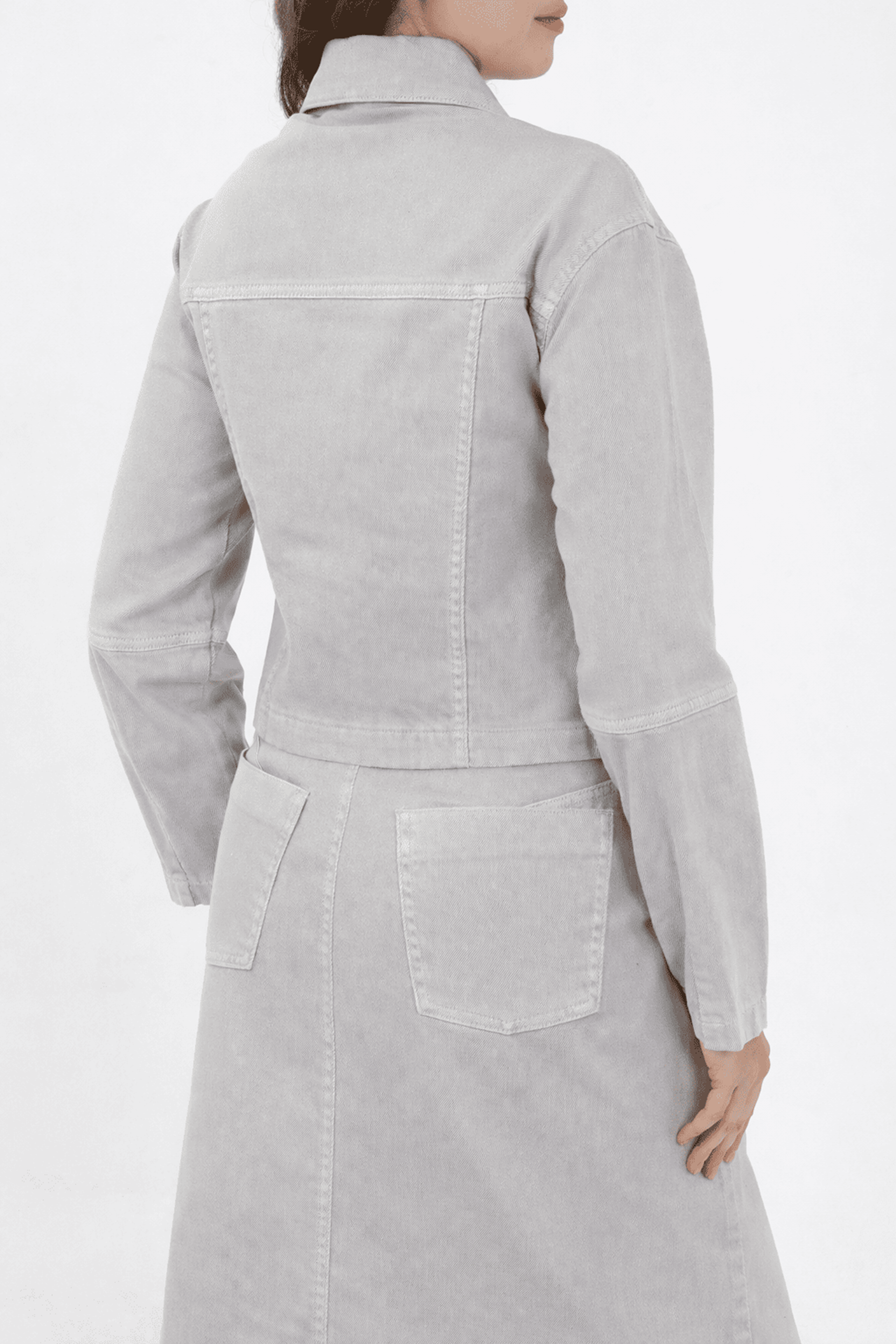 جاكيت وتنورة دنيم بتفاصيل أربطة – أنثراسيت فاتح