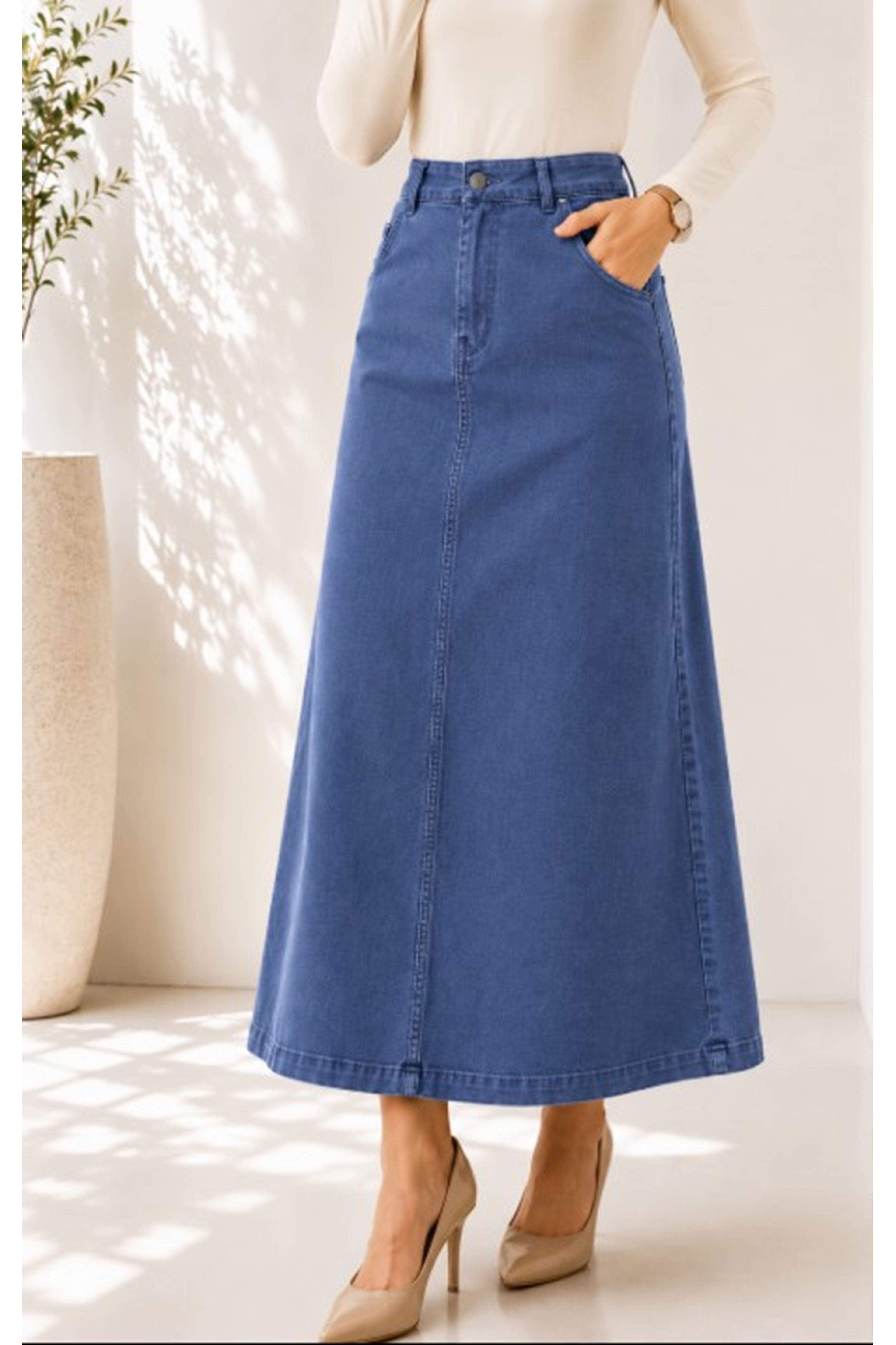 Navy blue lycra and gabardine midi skirt