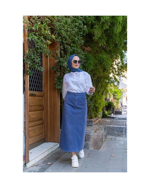 تنورة حجاب زرقاء