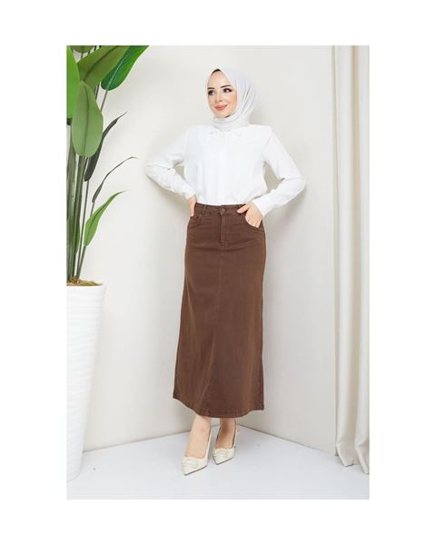 تنورة متوسطة الطول من الليكرا والجبردين باللون البني