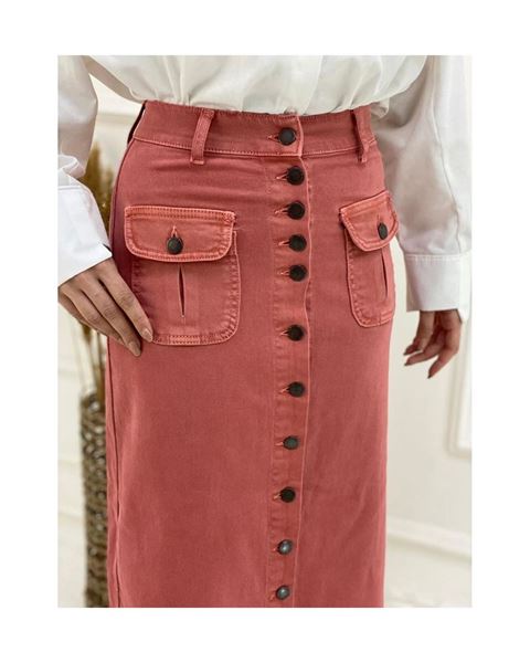 تنورة حجاب برتقالية مع جيوب وأزرار منتفخة