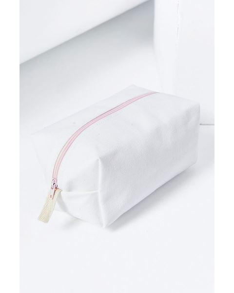 حقيبة مستحضرات تجميل ملونة بسحاب