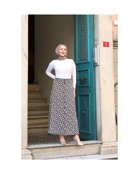 تنورة من الفيسكوز بأزرار