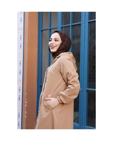 سترة بغطاء للرأس، معطف بلون اللوز