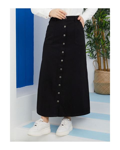 تنورة غاباردين بأزرار سوداء