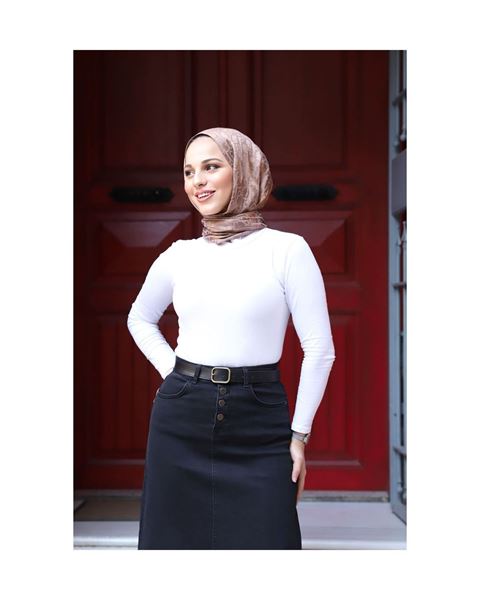 Doğal Kumaşlı Kemerli Kot Etek Siyah