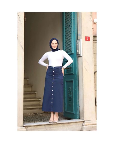 تنورة من الجبردين بأزرار، أزرق داكن