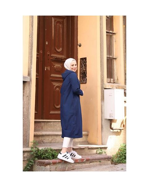 معطف طويل بغطاء رأس من الجينز – عباءة جينز زرقاء