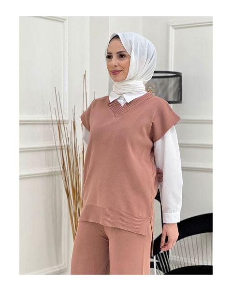  طقم تريكو مكون من قطعتين: سترة بدون أكمام بياقة V وبنطال – وردي غامق (غُل كوروسو)