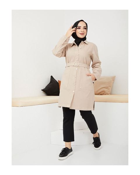 سترة بحزام وإبزيم لون لوزي