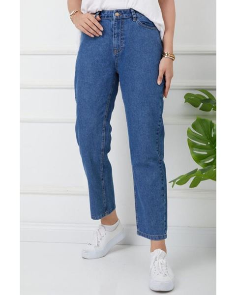 بنطال جينز أزرق فاتح من قماش طبيعي