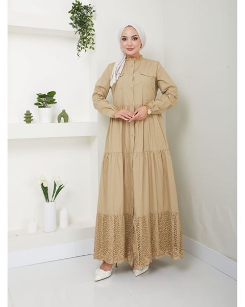 فستان كاكي من القماش الطبيعي بأزرار