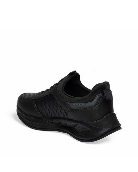 حذاء رياضي أسود