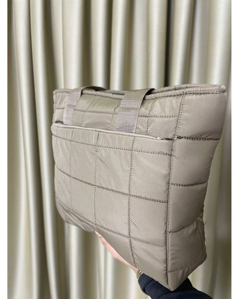 حقائب يد مبطنة كبيرة الحجم باللون البيج