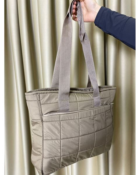 حقائب يد مبطنة كبيرة الحجم باللون البيج