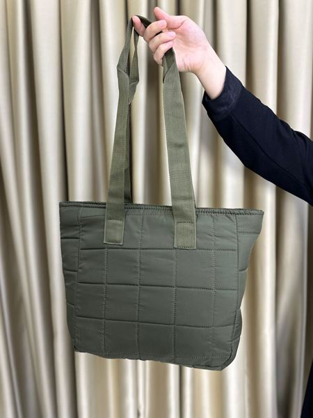 حقائب يد مبطنة كبيرة الحجم باللون الكاكي