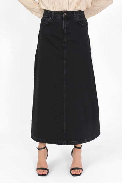 تنورة سوداء عالية الخصر على شكل حرف A