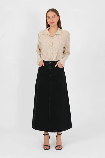 تنورة سوداء عالية الخصر على شكل حرف A