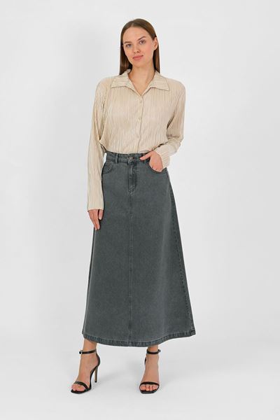 تنورة جينز رمادية عالية الخصر