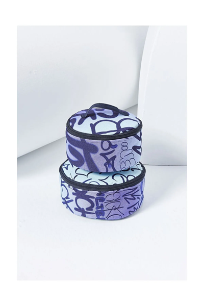 حقيبة مكياج صغيرة واحدة