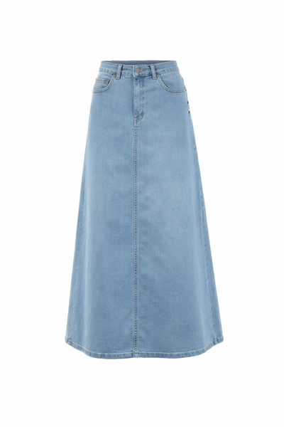 تنورة جينز من قماش طبيعي بمسامير نجمية باللون الأزرق الفاتح