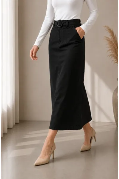 Gabardine skirt with pockets and buckles, black