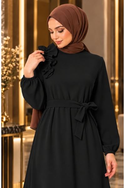 Crepe dress with ruffles on the shoulders, black