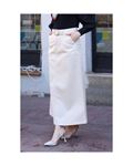 Gabardine skirt with pockets and buckles, cream